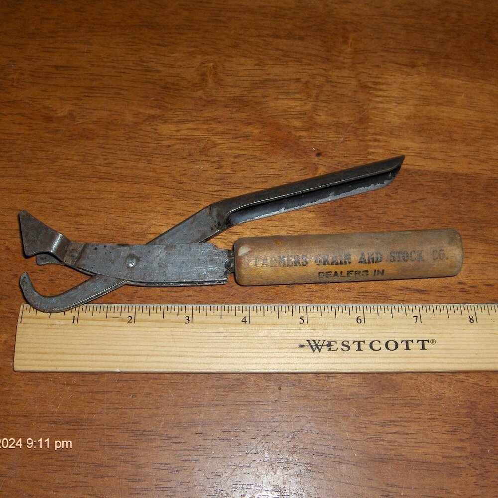 Antique item, Farmers Grain and Stock company
